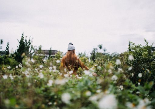 girl field