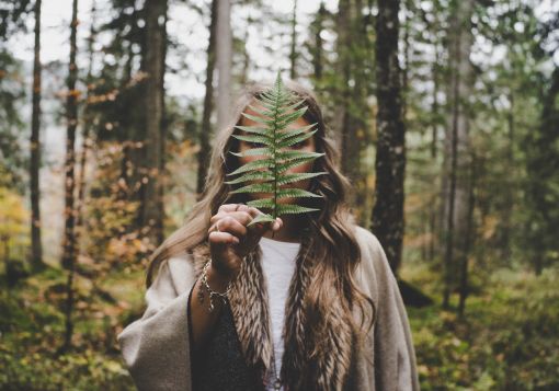 girl with leaf